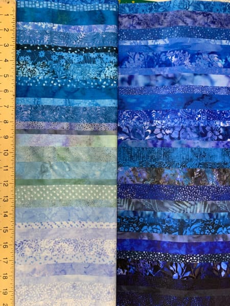 Waves dragonfly quilting fabric by Hoffman UK