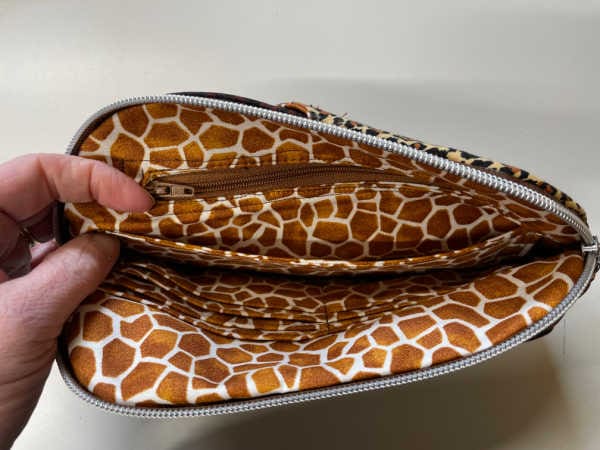  Curvalicious zip wallet inside