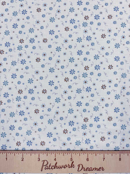 Daises on Cream quilting fabric from Something Borrowed Something Blue 2 from Lynette Anderson for Nutex UK