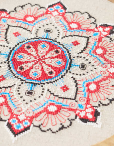 Close up Cross-Stitch Mandalas by Isabelle Haccourt Vautier by Stackpole books UK