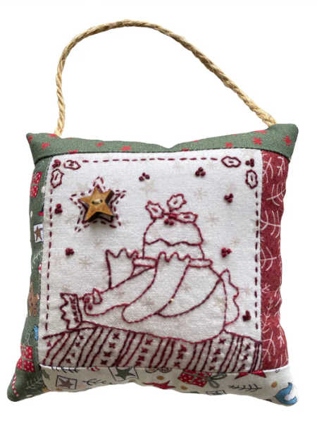 Lynette Anderson I Love Pudding Christmas ornament pattern featuring embroidered pudding design